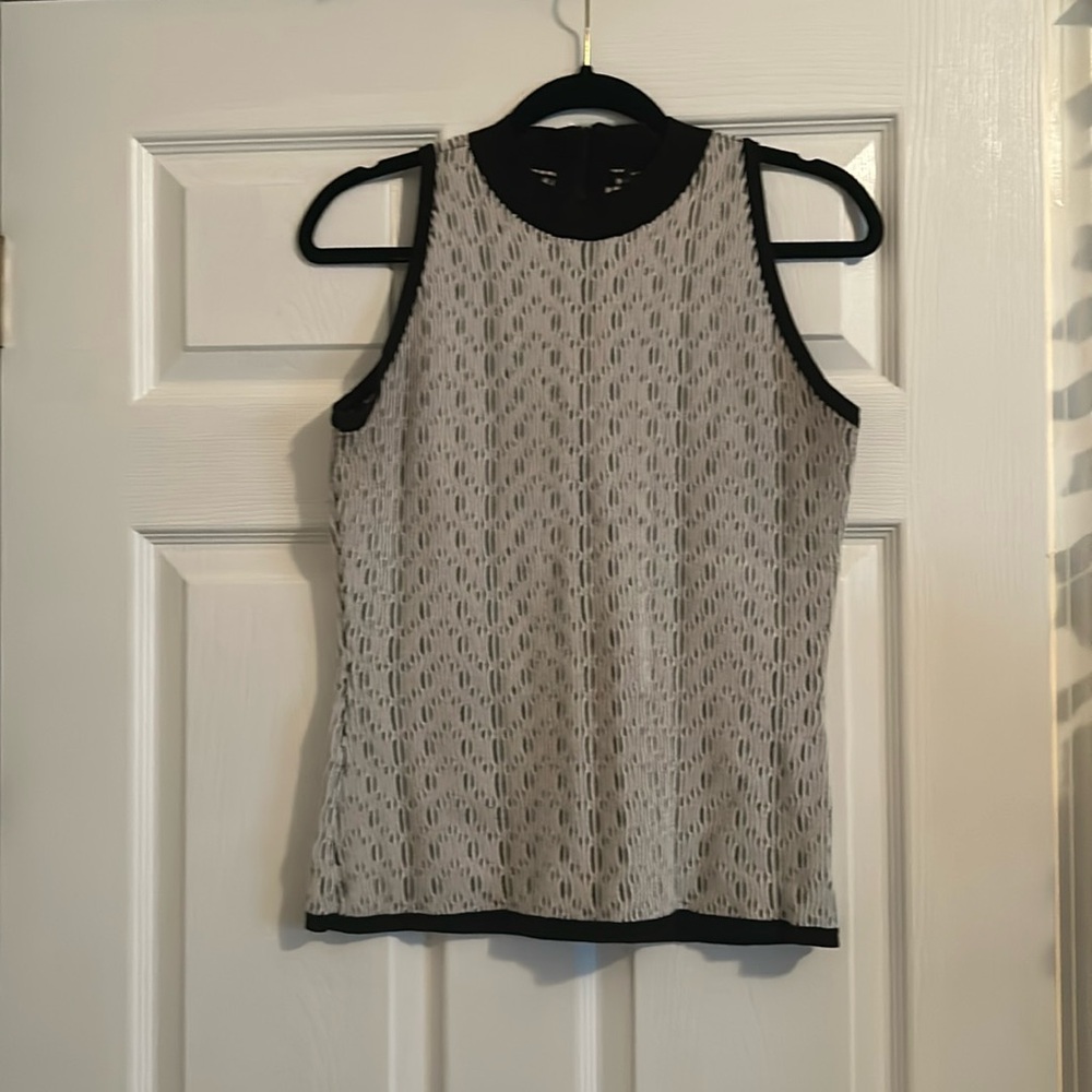 White House, Black market, black and white knock neck top